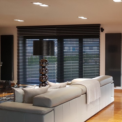 Żaluzje drewniane szerokie 70mm z napędem elektrycznym w rozm. 250x250 cm, Na wymiar