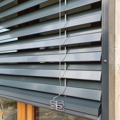 Żaluzja fasadowa solidbox Z90 elektryczna w rozm. 160x260 cm