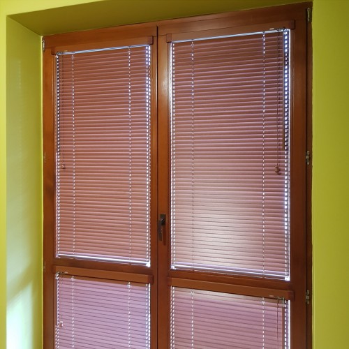 Żaluzja Venus drewniana 25mm do pokoju w rozm. 70x130 cm, Na wymiar